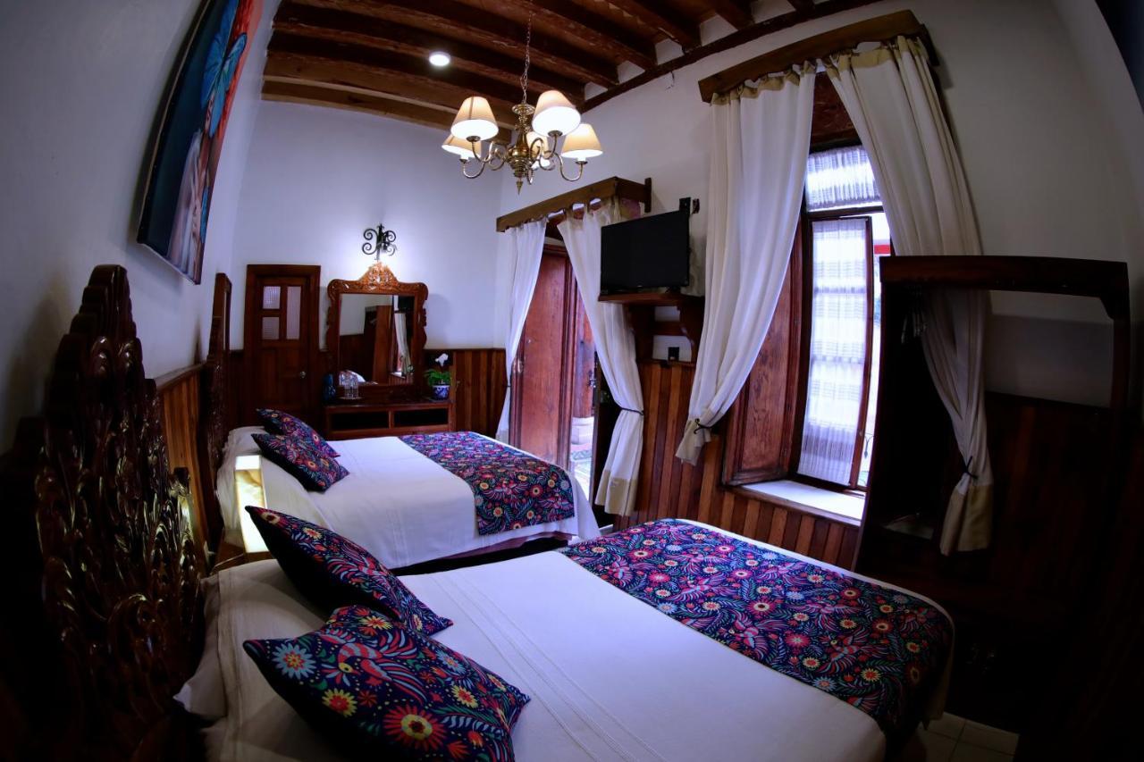 Hotel Casa Baez Pátzcuaro Buitenkant foto