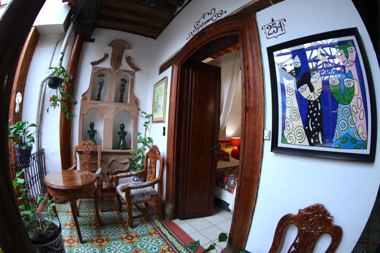 Hotel Casa Baez Pátzcuaro Buitenkant foto