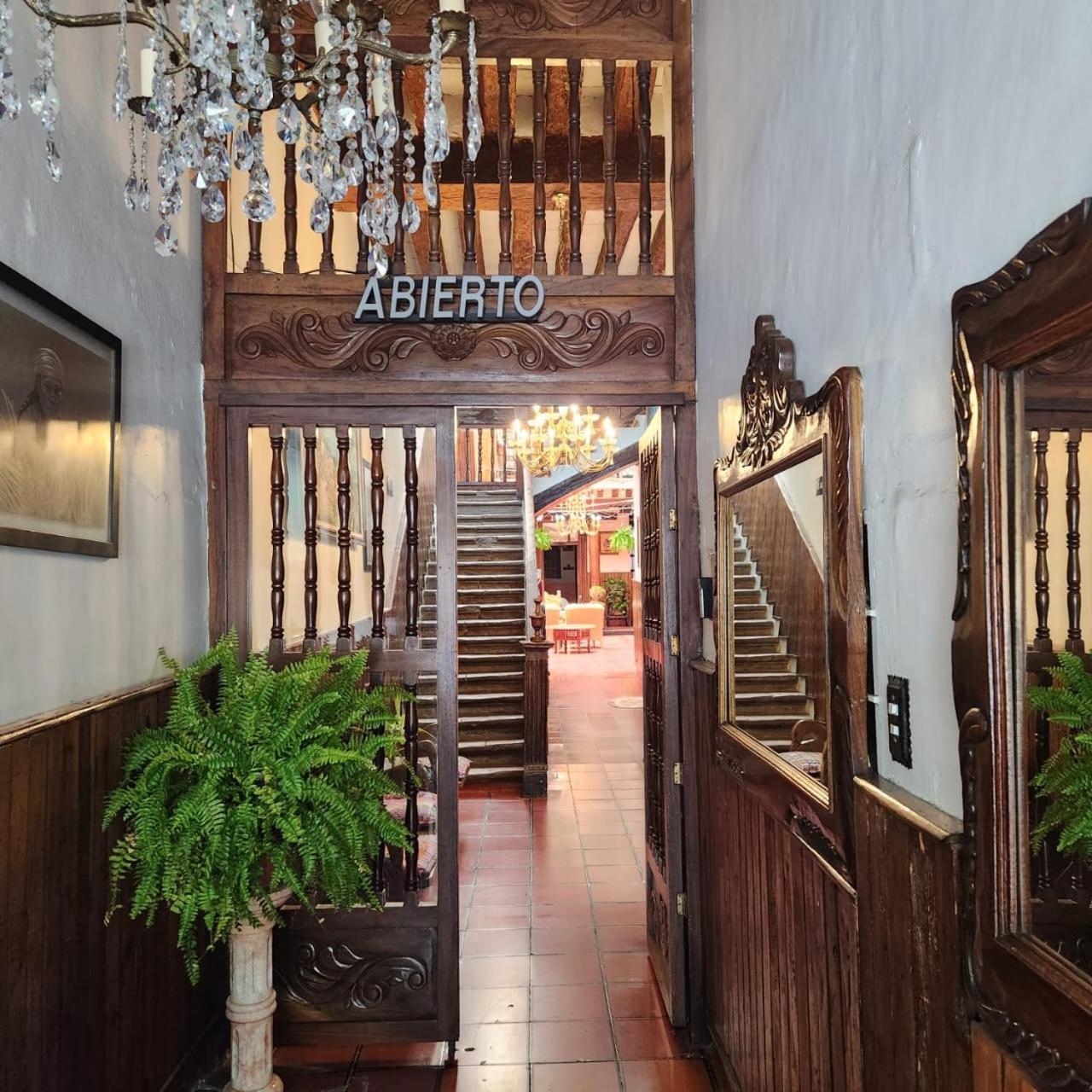 Hotel Casa Baez Pátzcuaro Buitenkant foto